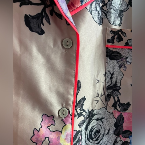 🌺 💐 NWT Victoria’s Secret Afterhours Satin Sleep Shirt - Picture 6 of 11